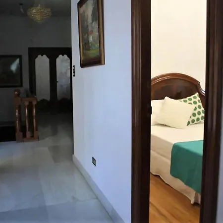 In Naron Near Pantin & Golf, Cleaning Included * O Val