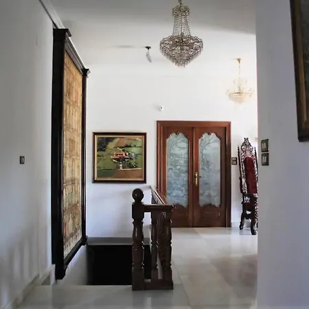 In Naron Near Pantin & Golf, Cleaning Included *